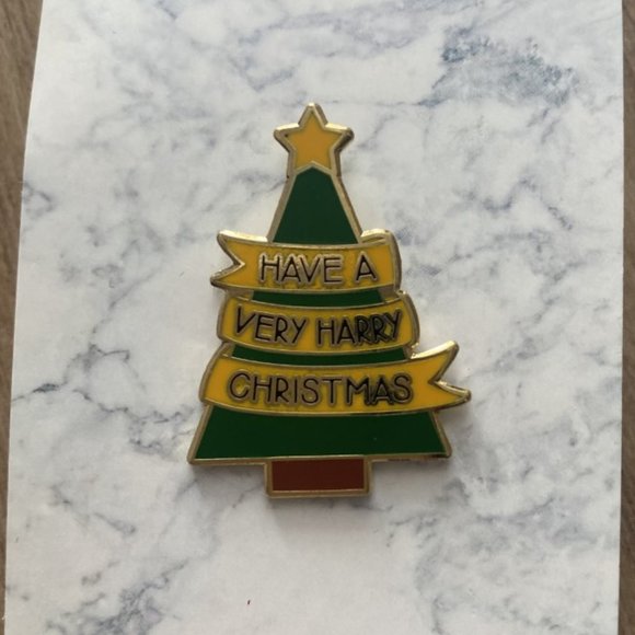 Christmas Tree pin- Harry Potter Series- BUNDLE DISCOUNT - Picture 1 of 1